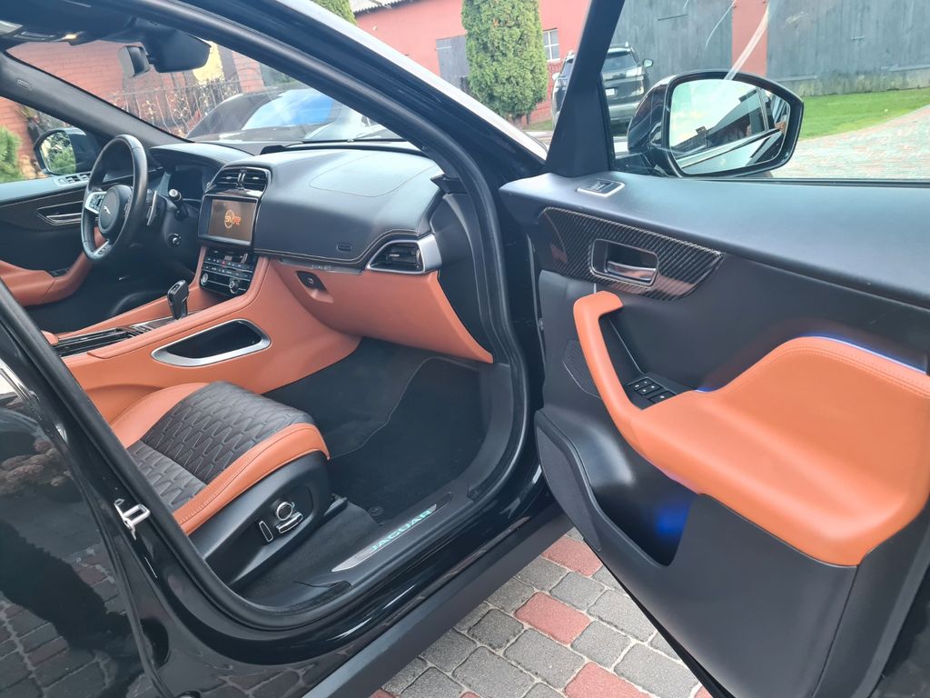 Jaguar F-Pace 2020