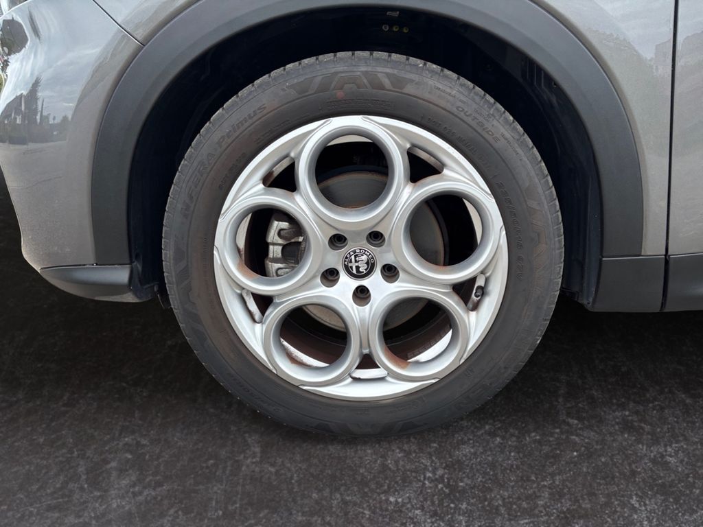 Alfa Romeo Tonale 2023