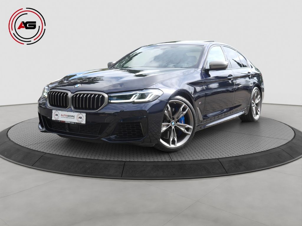 BMW M550 2022