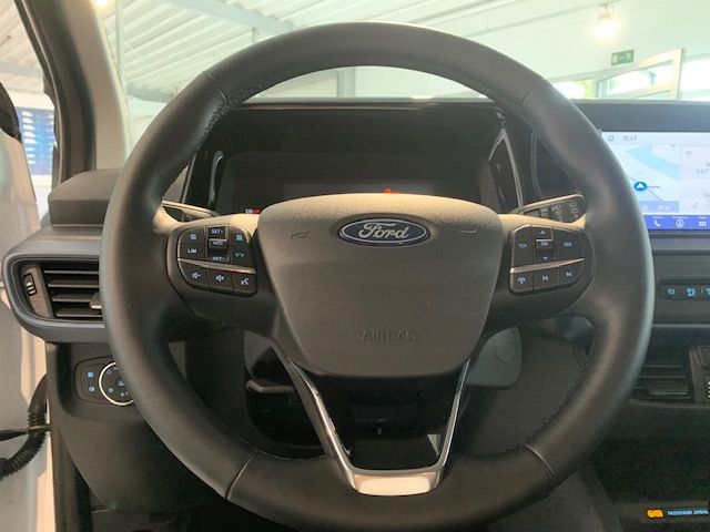 Ford Tourneo Courier 2025