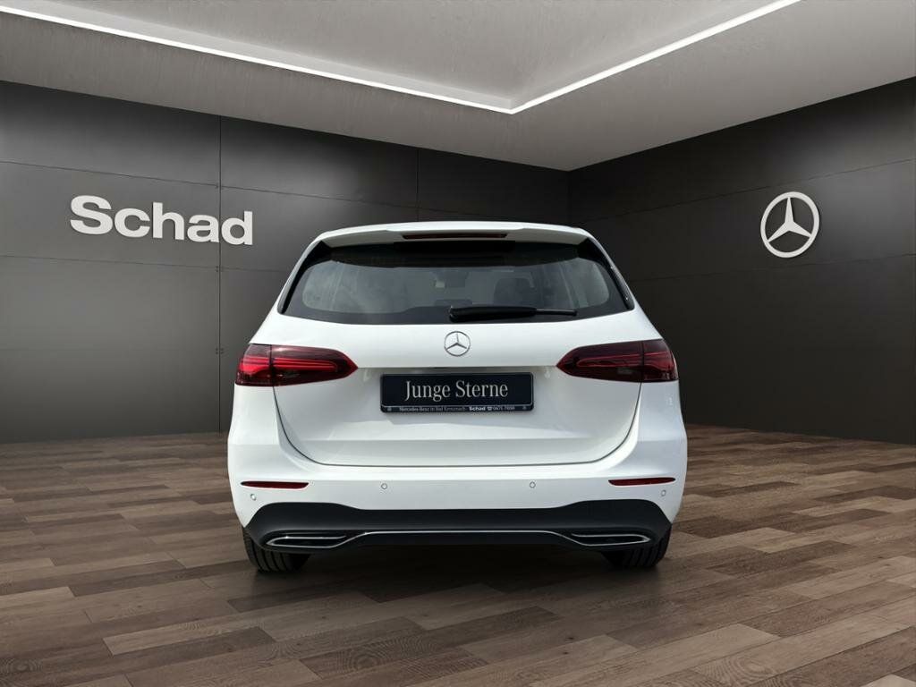 Mercedes-Benz B 200 2024