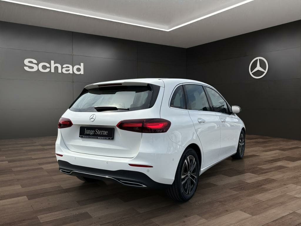 Mercedes-Benz B 200 2024
