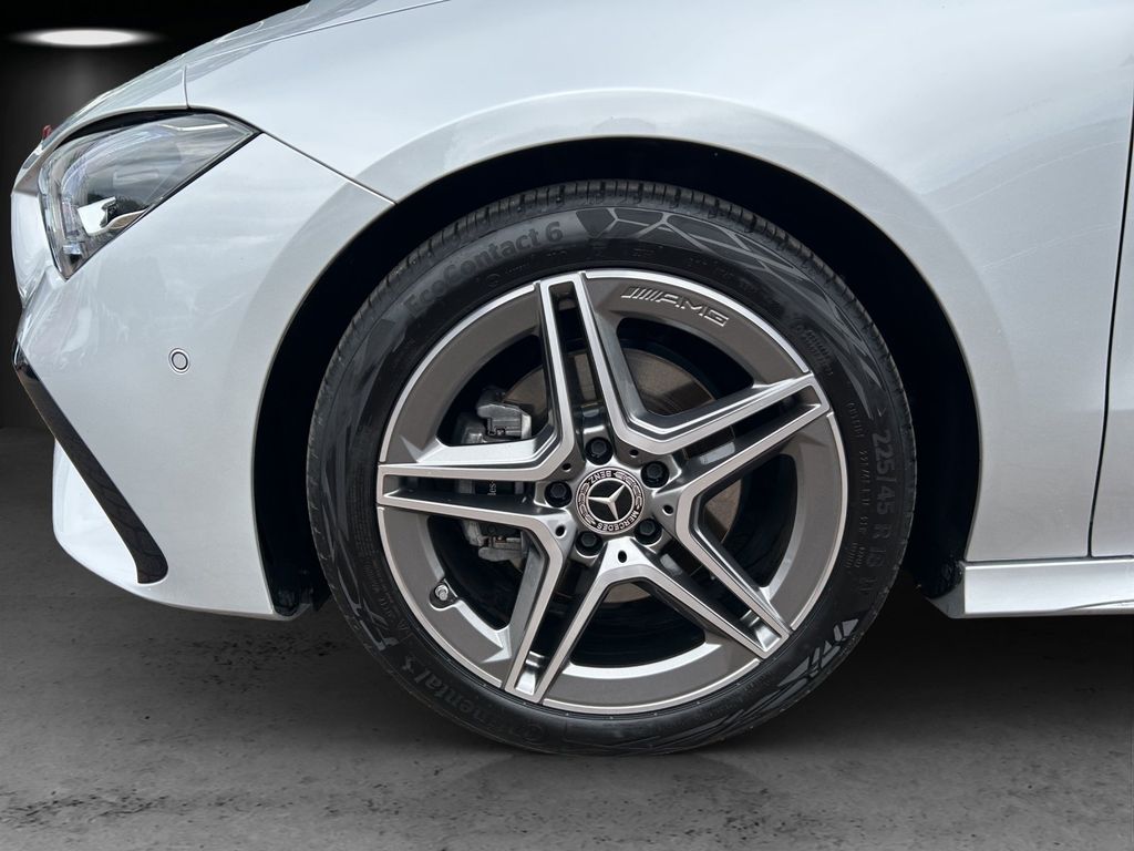 Mercedes-Benz CLA 180 2023