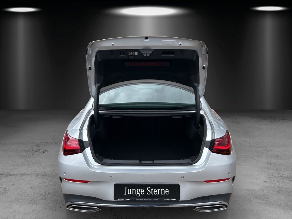 Mercedes-Benz CLA 180 2023