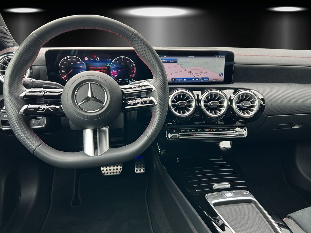 Mercedes-Benz CLA 180 2023