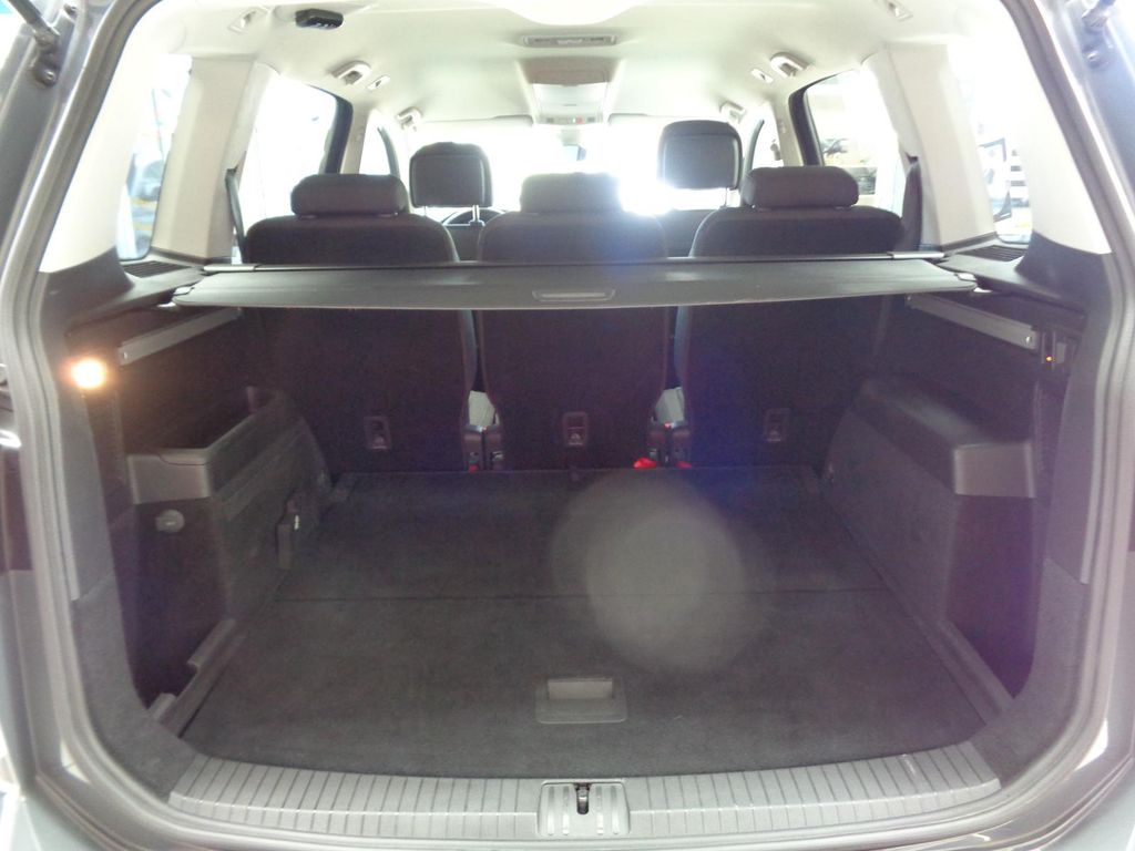 Volkswagen Touran 2021