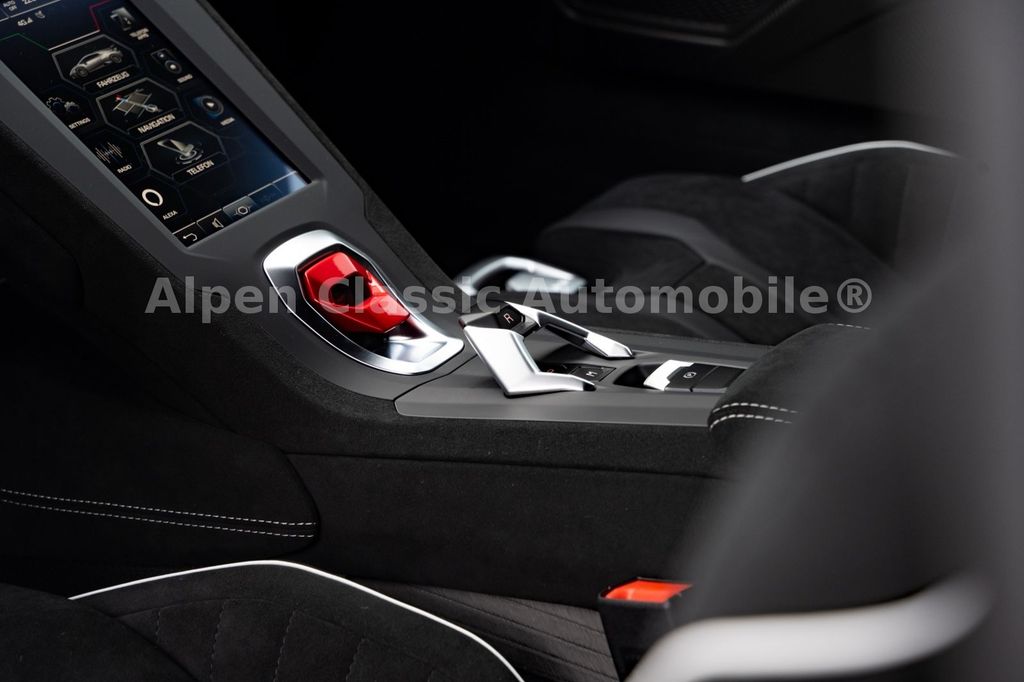 Lamborghini Huracán 2024