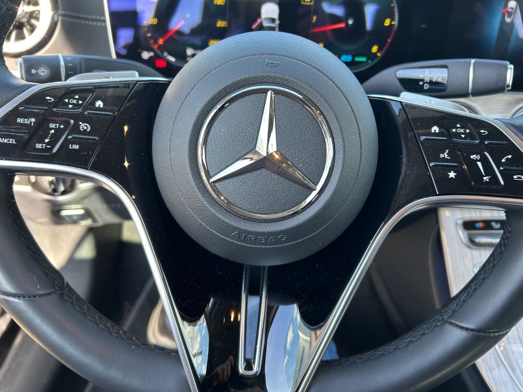 Mercedes-Benz E 300 2022