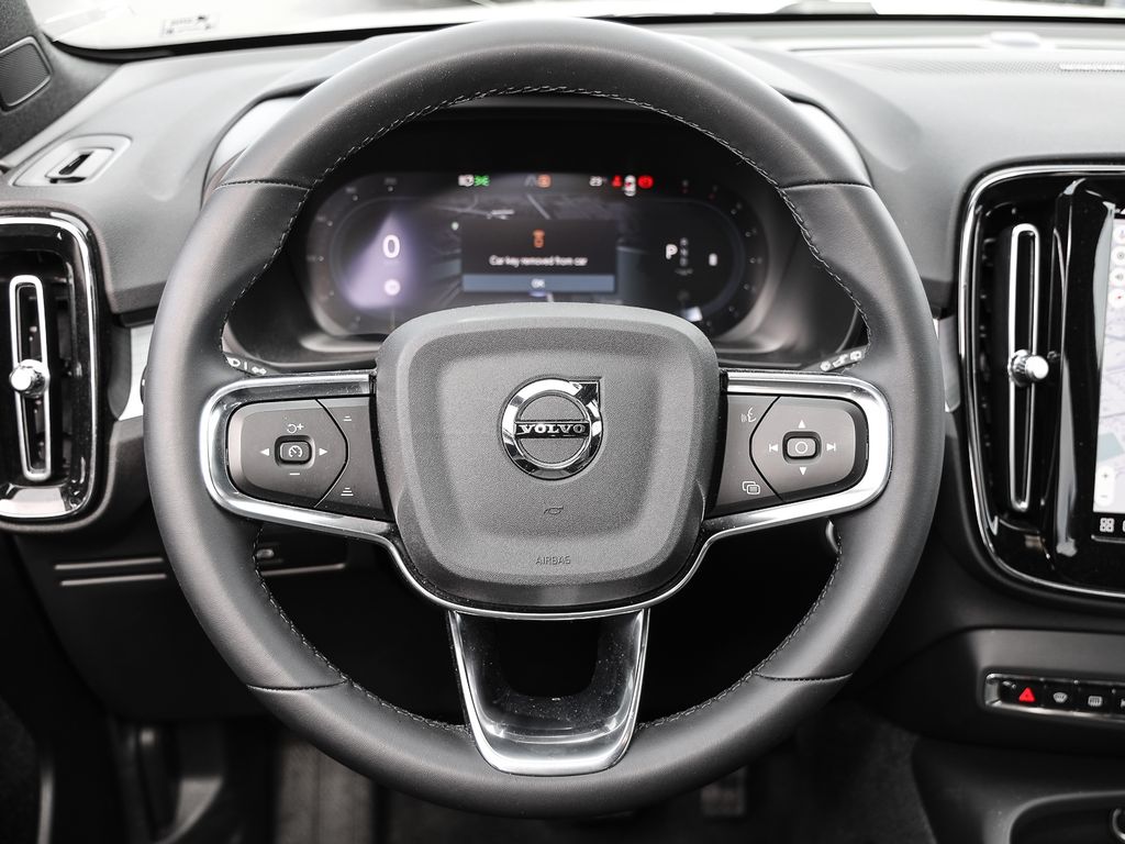 Volvo XC40 2023