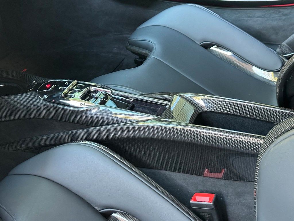 Ferrari 296 GTB 2023