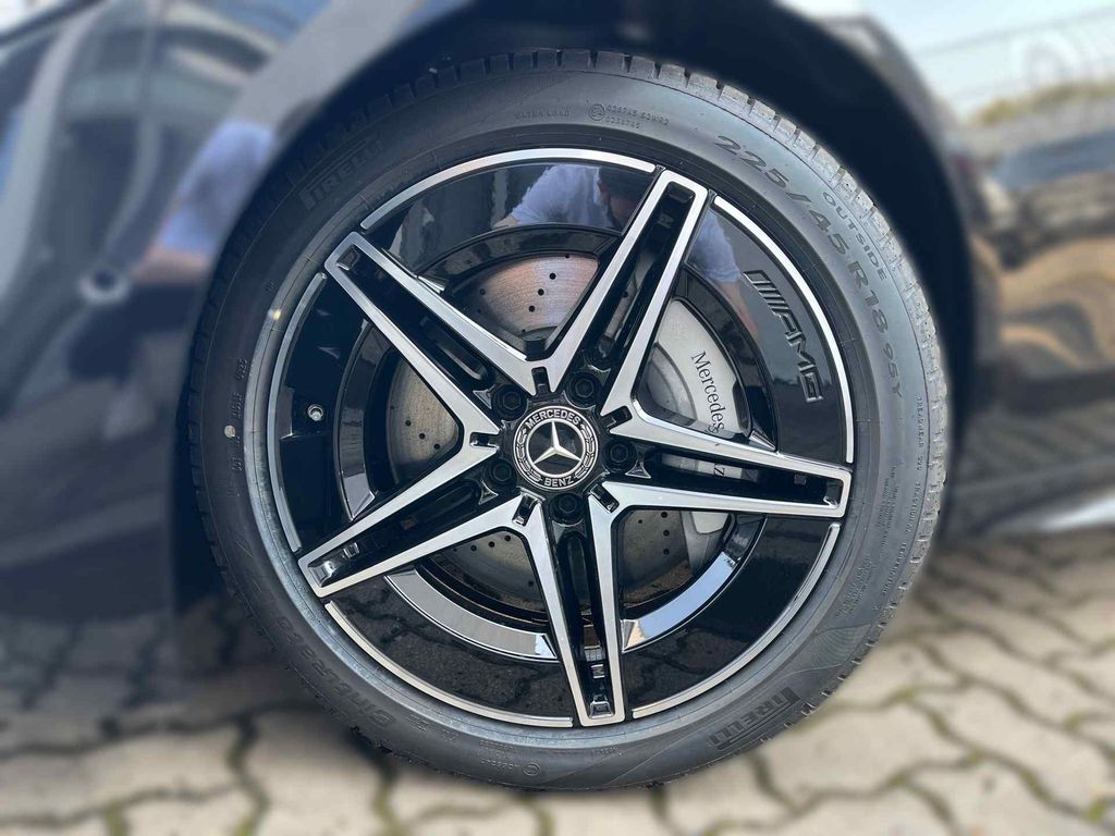 Mercedes-Benz C 220 2025