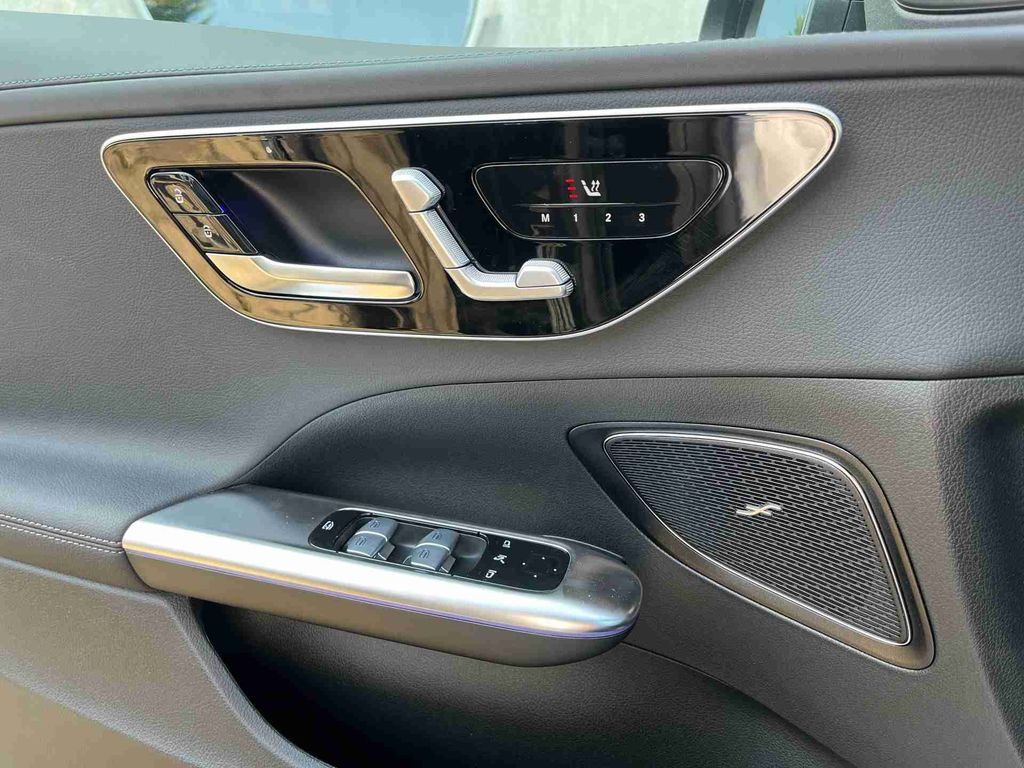 Mercedes-Benz C 220 2025