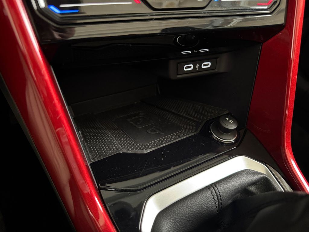 Volkswagen T-Roc 2024