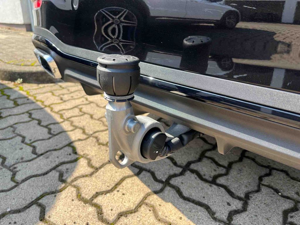 Mercedes-Benz C 220 2025