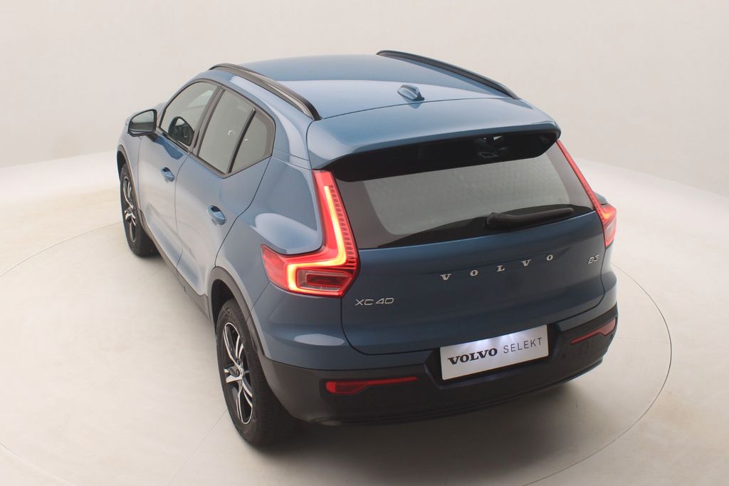 Volvo XC40 2024