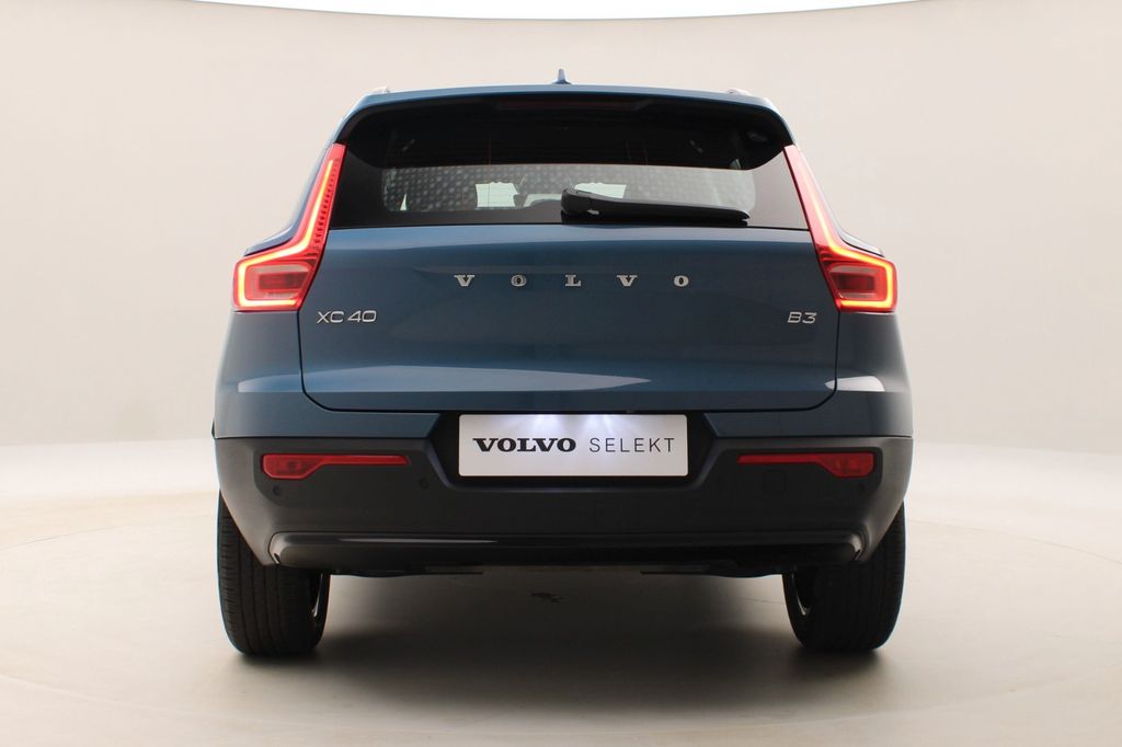 Volvo XC40 2024
