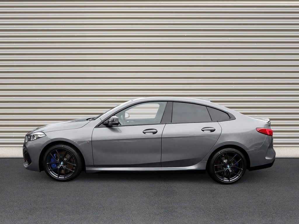 BMW M235 2022