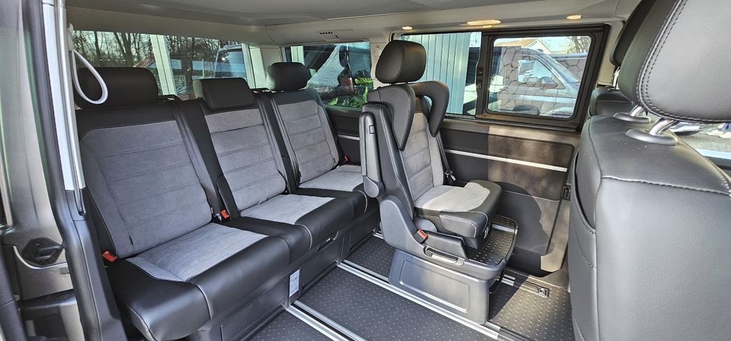 Volkswagen T6 California 2025