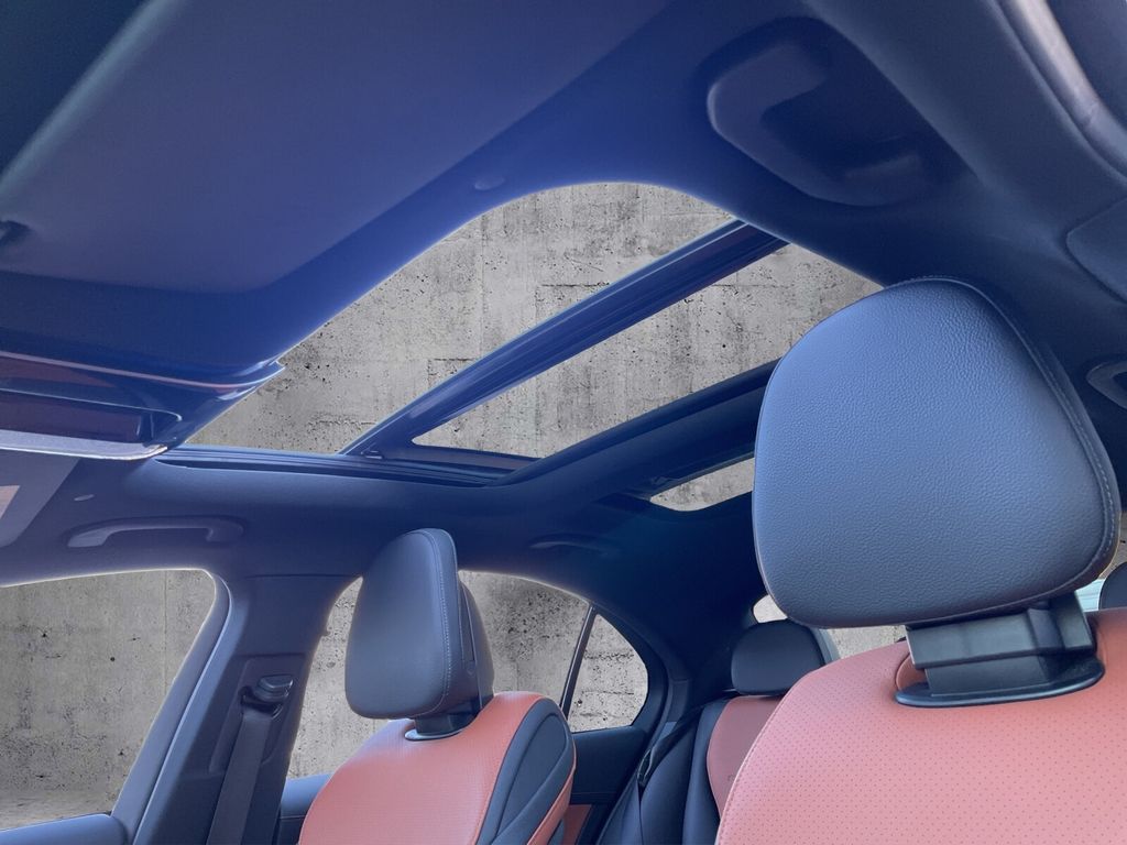 Mercedes-Benz C 300 2024