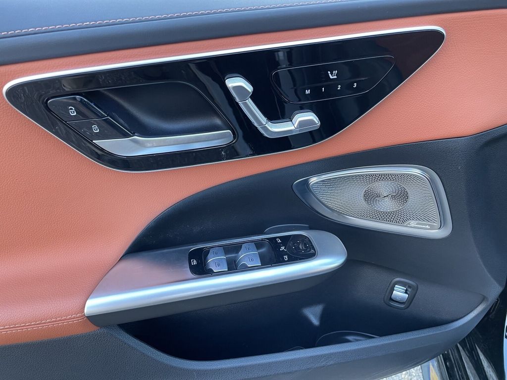 Mercedes-Benz C 300 2024