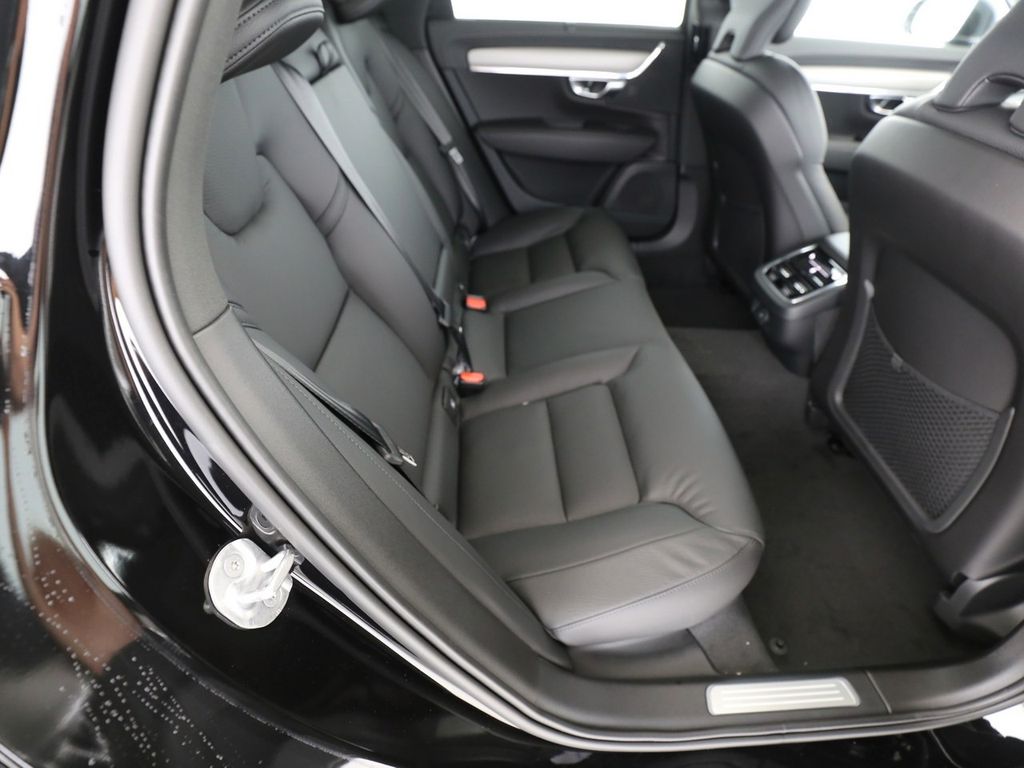 Volvo S90 2024