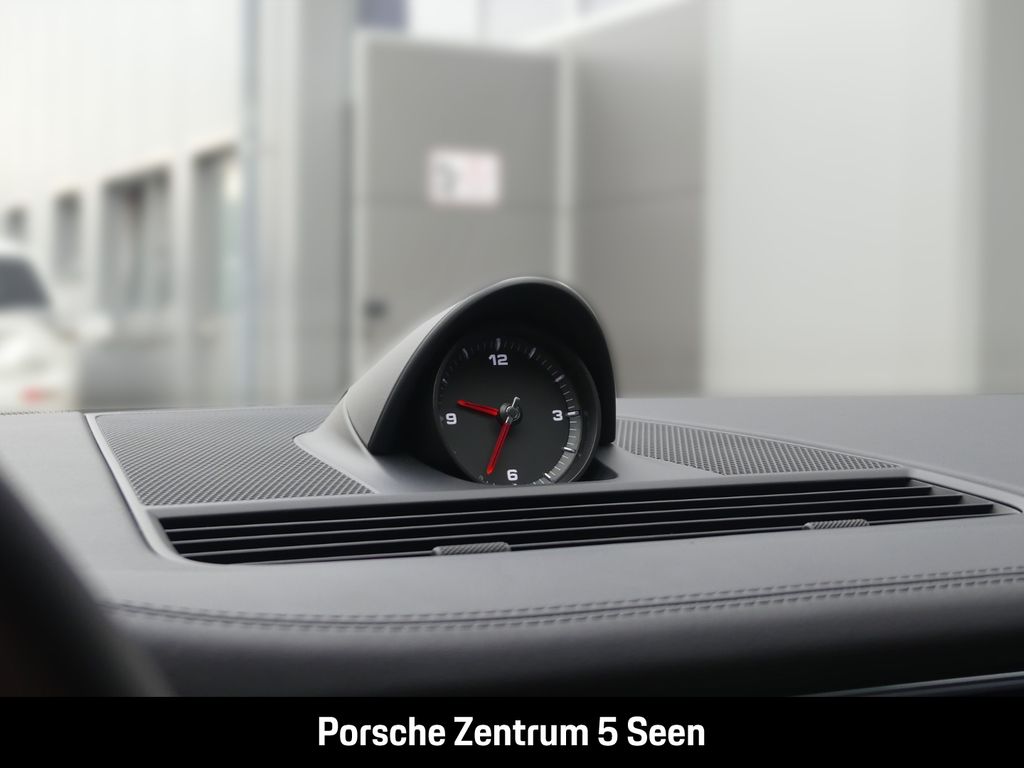 Porsche Panamera 2023