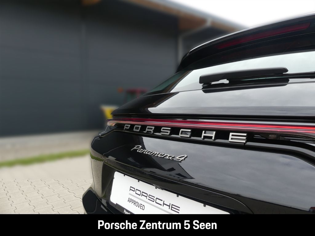 Porsche Panamera 2023