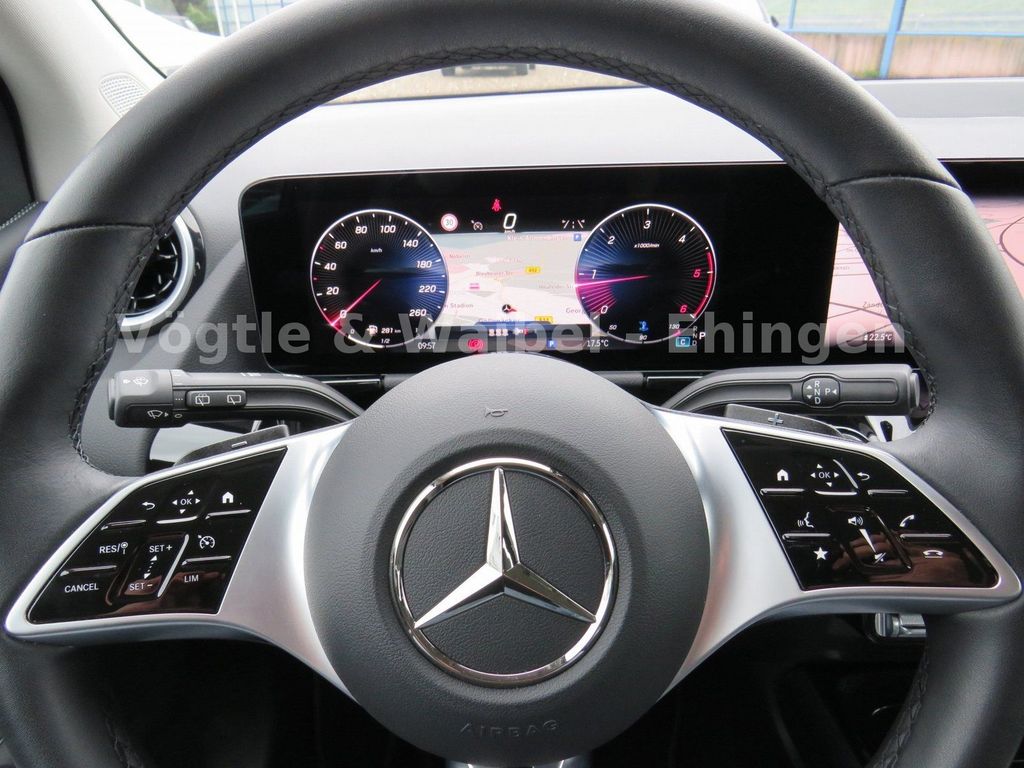 Mercedes-Benz B 180 2023