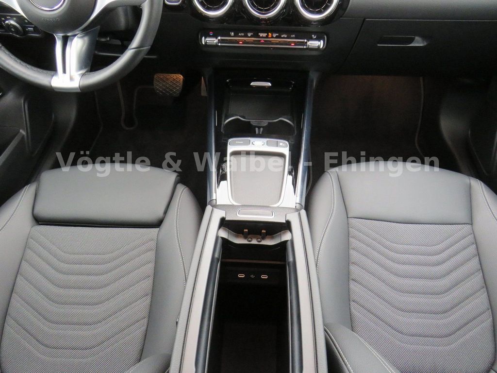 Mercedes-Benz B 180 2023