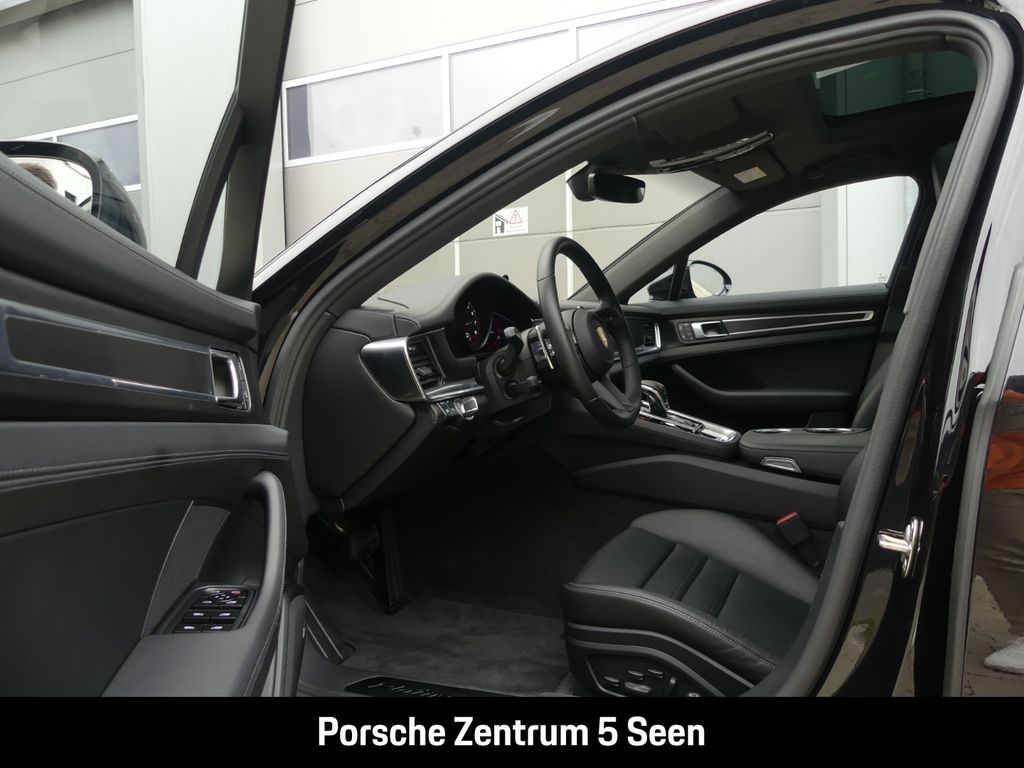 Porsche Panamera 2023