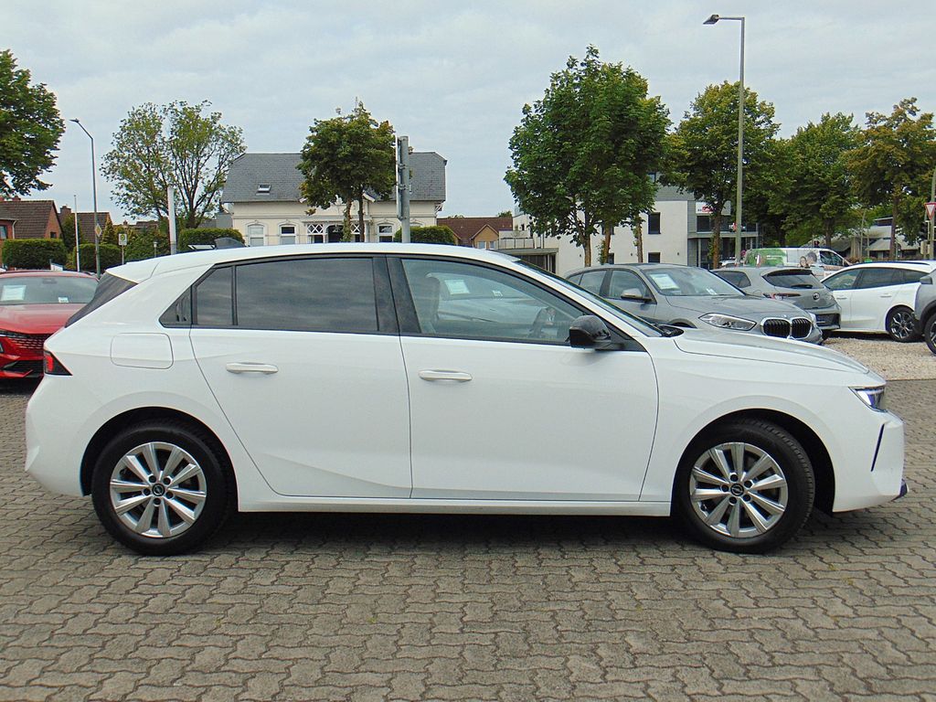 Opel Astra 2023