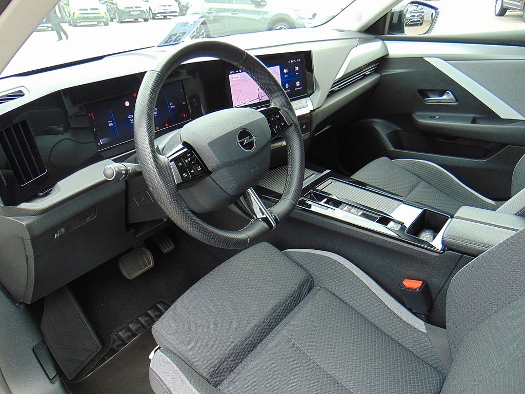 Opel Astra 2023