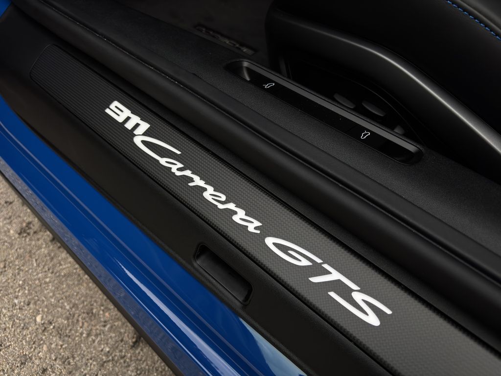 Porsche 992 2025