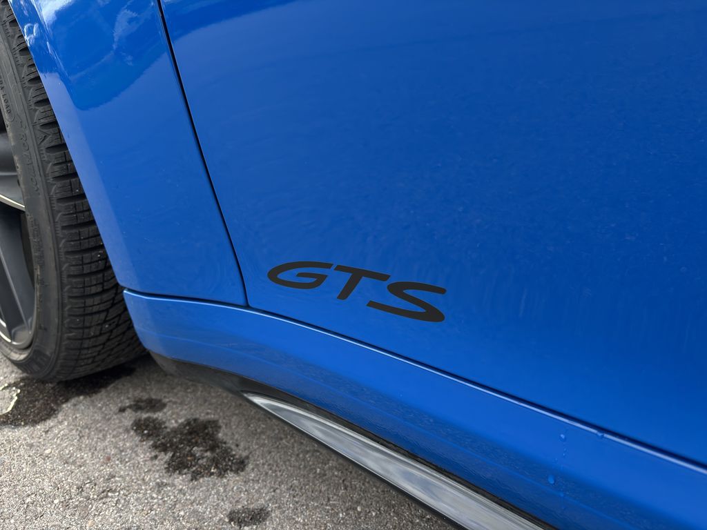 Porsche 992 2025