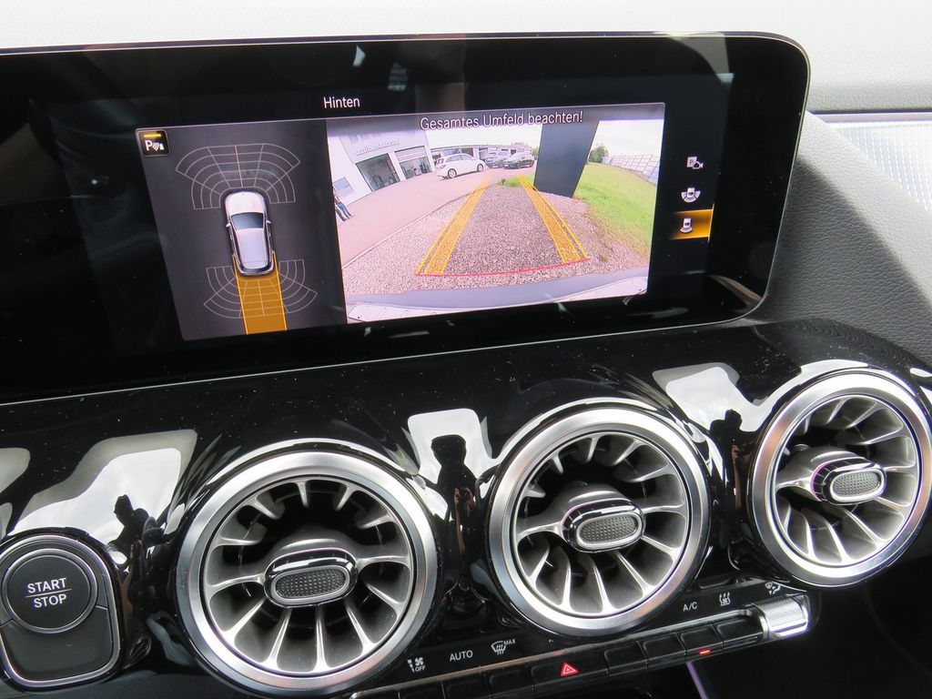 Mercedes-Benz EQA 2021