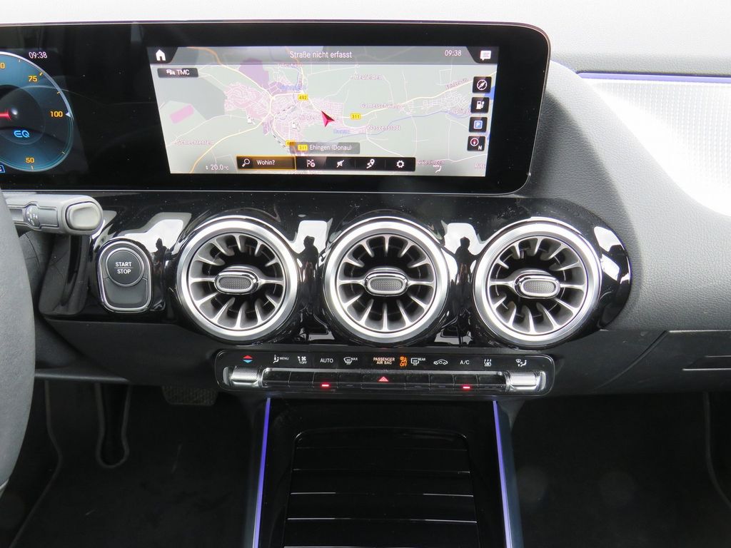 Mercedes-Benz EQA 2021