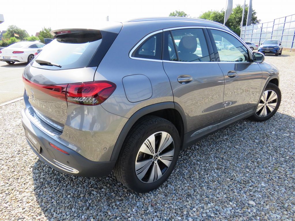 Mercedes-Benz EQA 2021