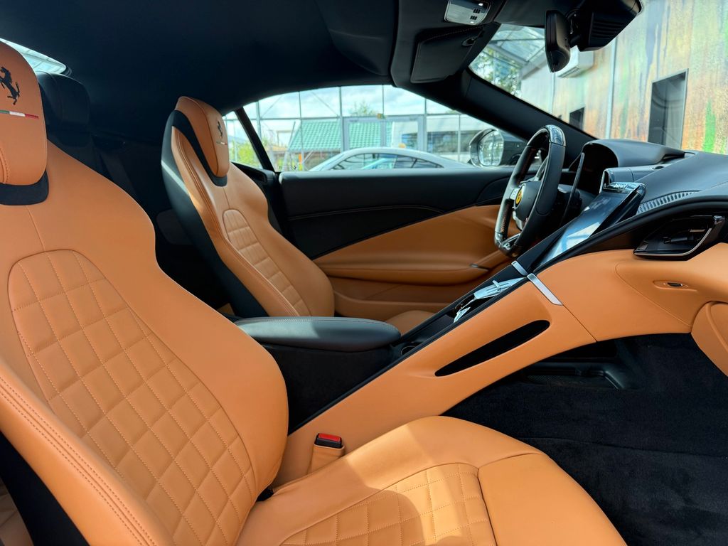 Ferrari Roma 2025