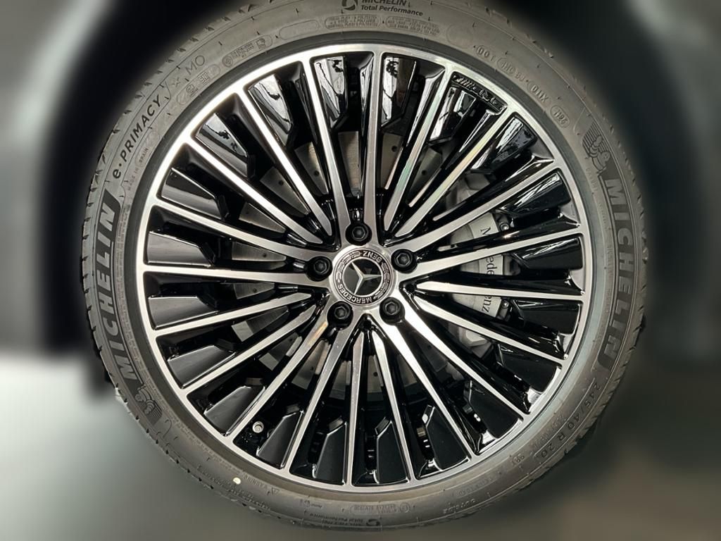 Mercedes-Benz E 300 2025