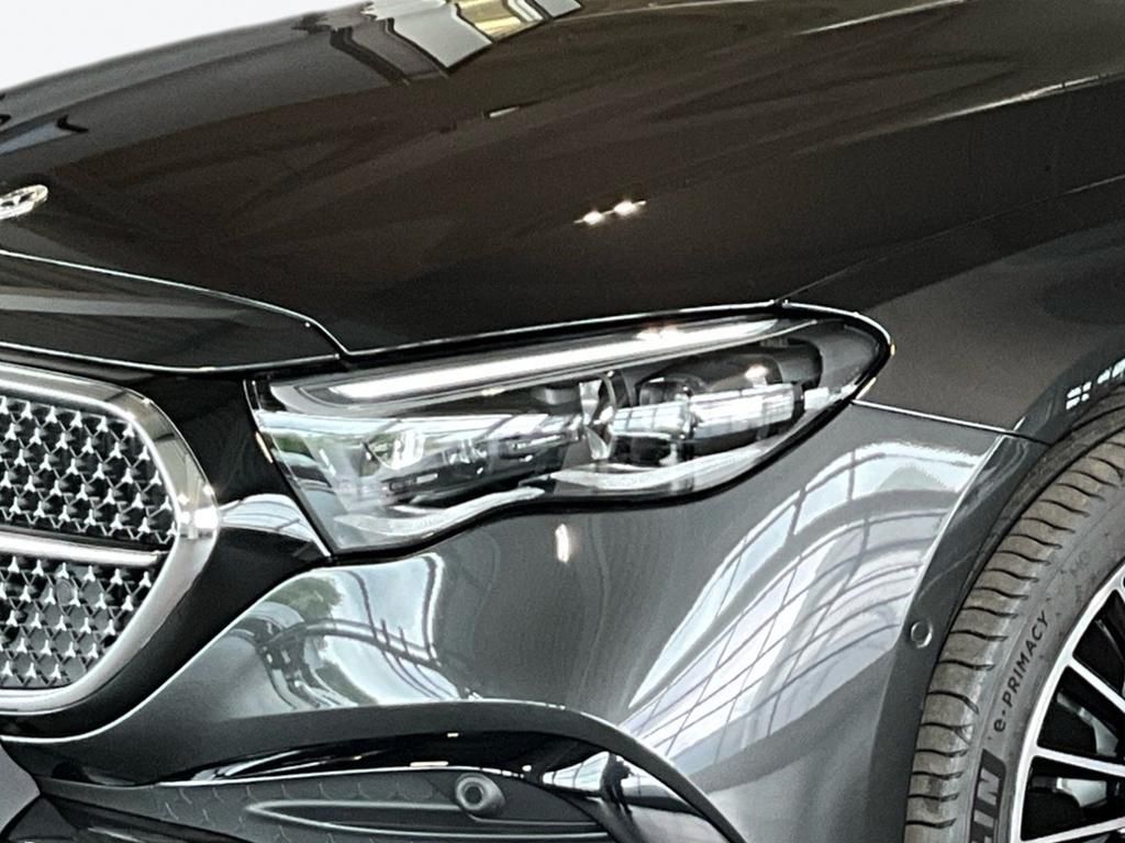 Mercedes-Benz E 300 2025