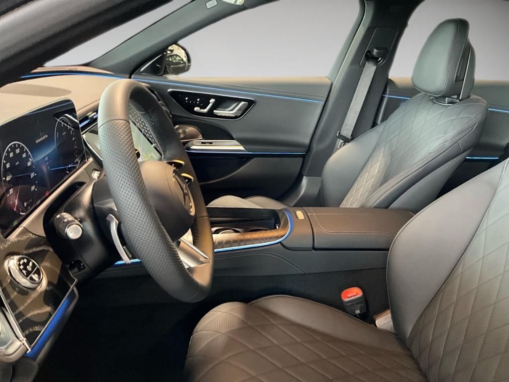 Mercedes-Benz E 300 2025