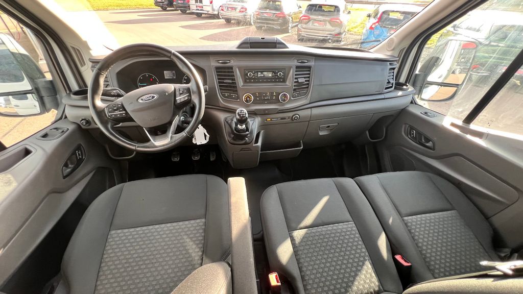 Ford Transit 2021