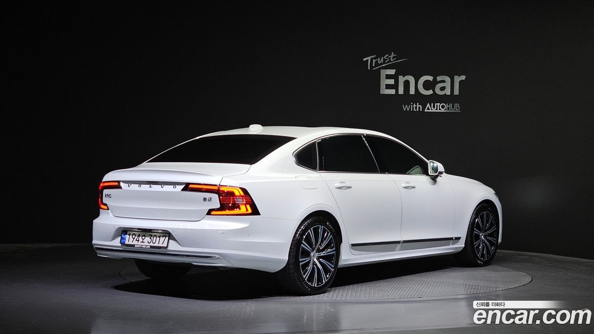Volvo S90 2024
