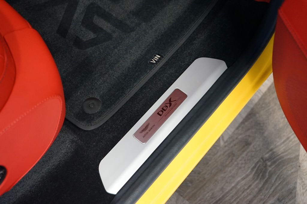 Aston Martin DBX 2023