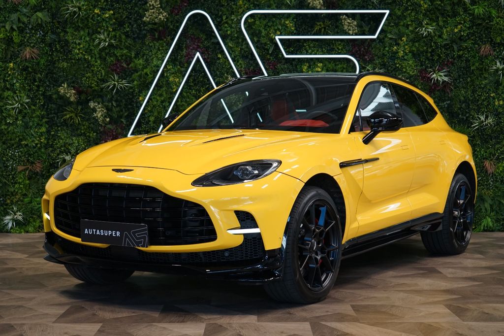 Aston Martin DBX 2023