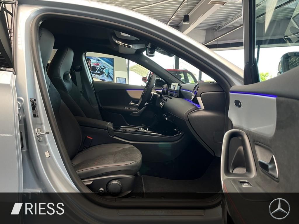 Mercedes-Benz A 250 2025