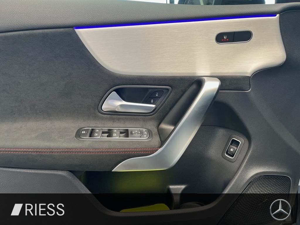 Mercedes-Benz A 250 2025