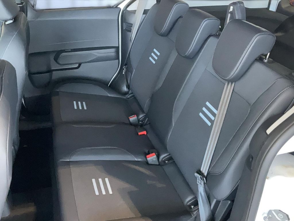 Ford Tourneo Courier 2025
