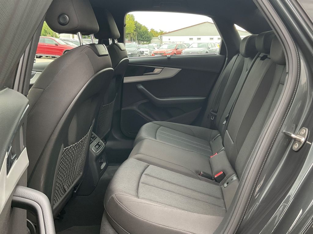 Audi A4 2021