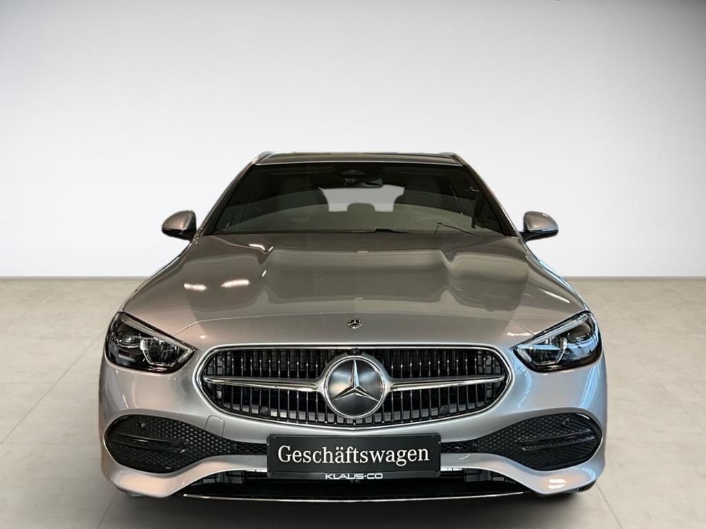 Mercedes-Benz C 200 2025